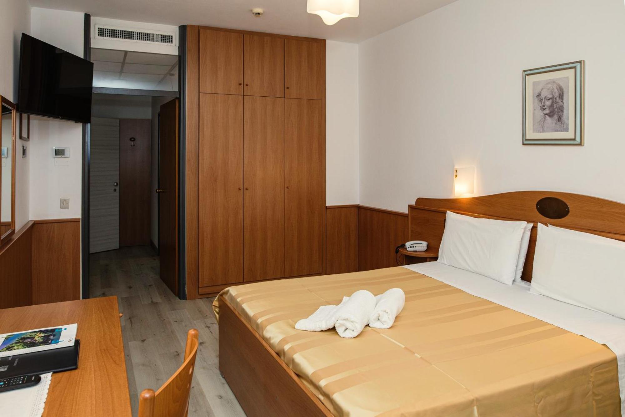 Hotel Leonardo Da Vinci Wellness Spa Bibione Exterior photo