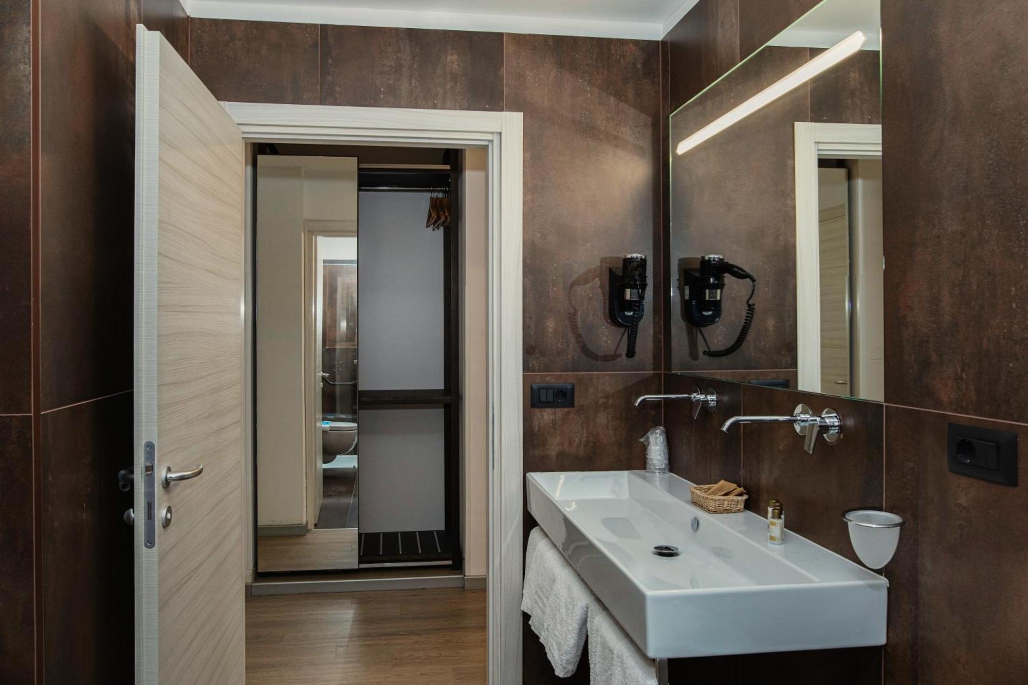 Hotel Leonardo Da Vinci Wellness Spa Bibione Exterior photo