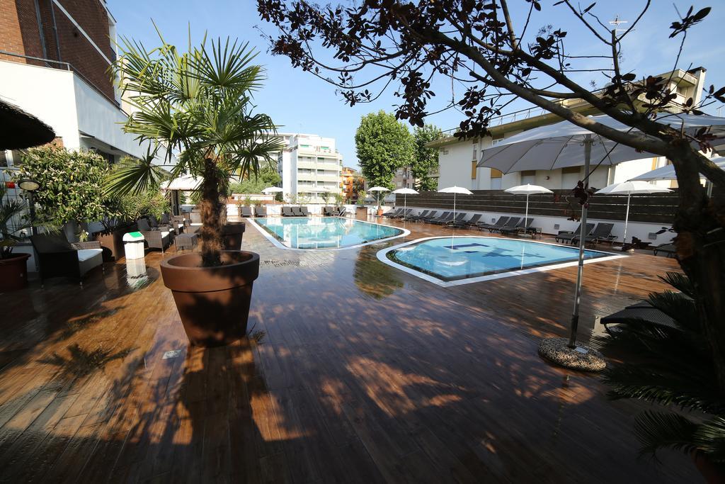Hotel Leonardo Da Vinci Wellness Spa Bibione Exterior photo