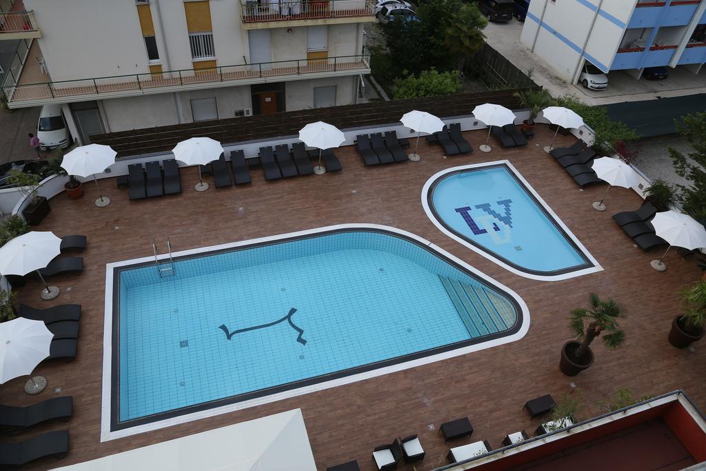 Hotel Leonardo Da Vinci Wellness Spa Bibione Exterior photo