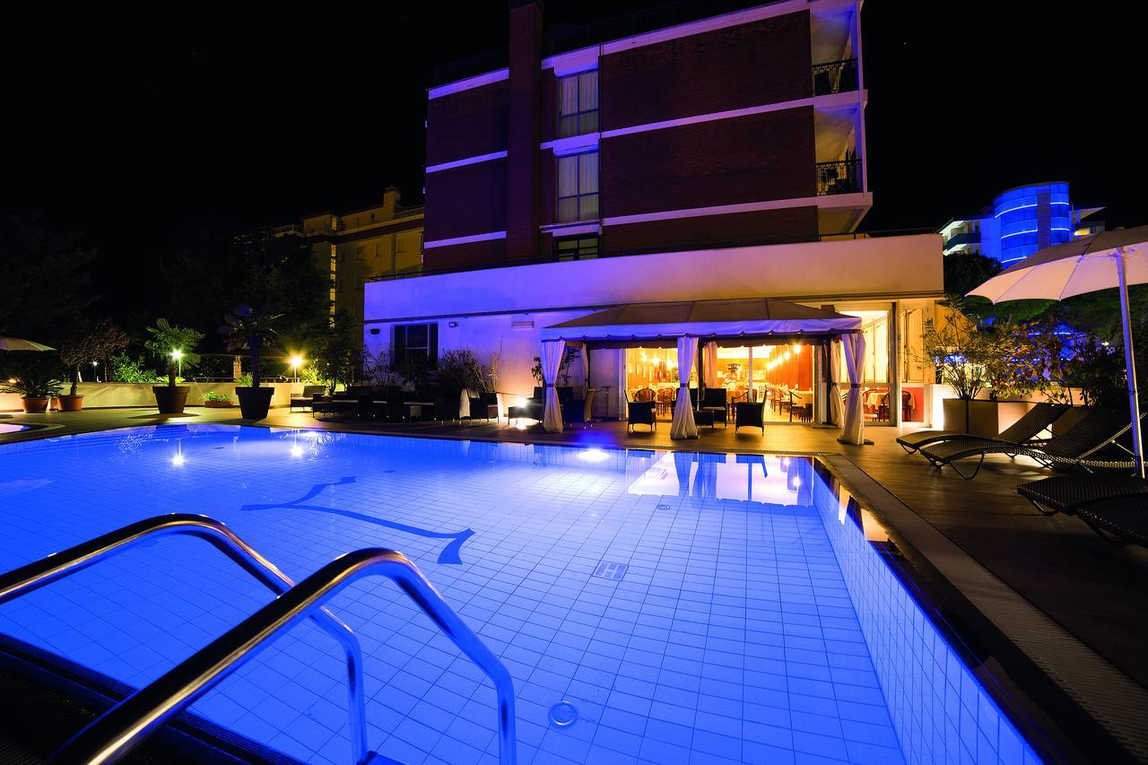 Hotel Leonardo Da Vinci Wellness Spa Bibione Exterior photo